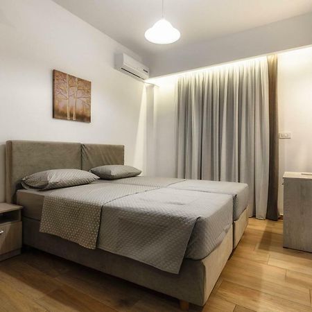 Oresteia Downtown Apartment ไซคิย์นธอสทาวน์ ภายนอก รูปภาพ