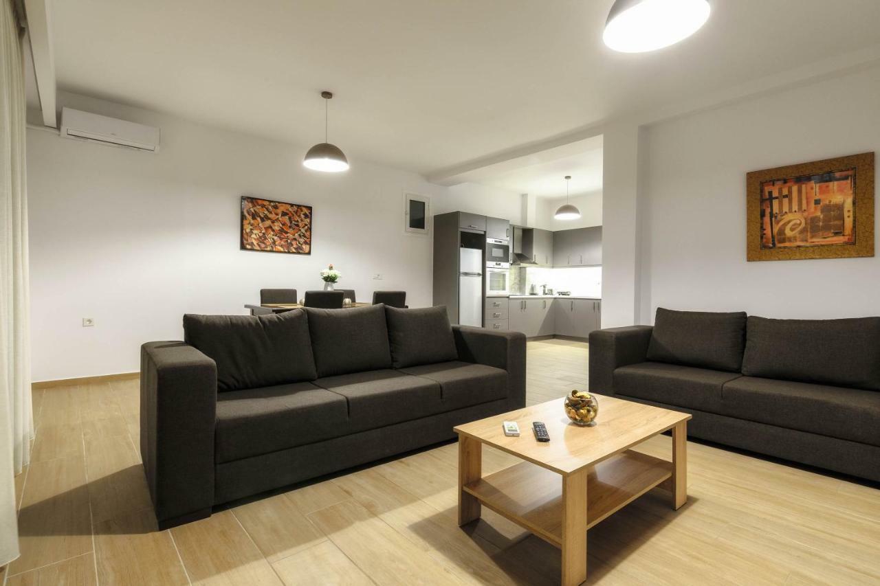 Oresteia Downtown Apartment ไซคิย์นธอสทาวน์ ภายนอก รูปภาพ
