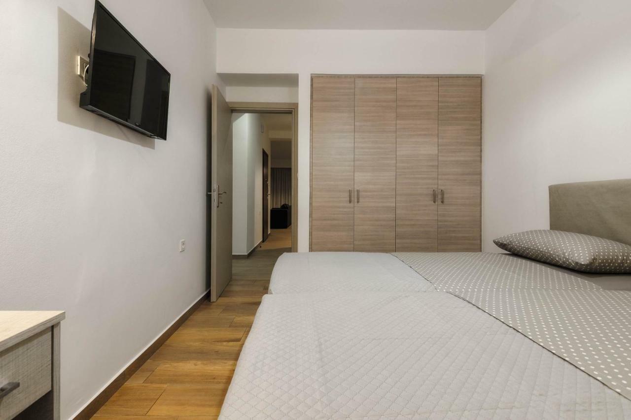 Oresteia Downtown Apartment ไซคิย์นธอสทาวน์ ภายนอก รูปภาพ